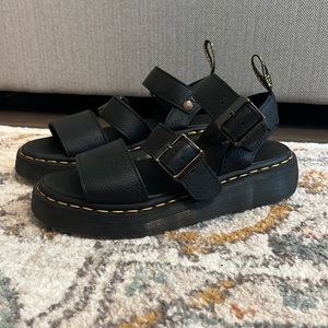 GRYPHON PISA LEATHER PLATFORM SANDALS